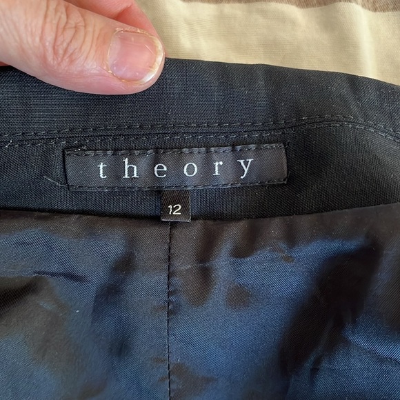 Theory Gabe One Button
Stretch Wool Blazer Style #
80001199. Black Size 12 - Picture 11 of 17